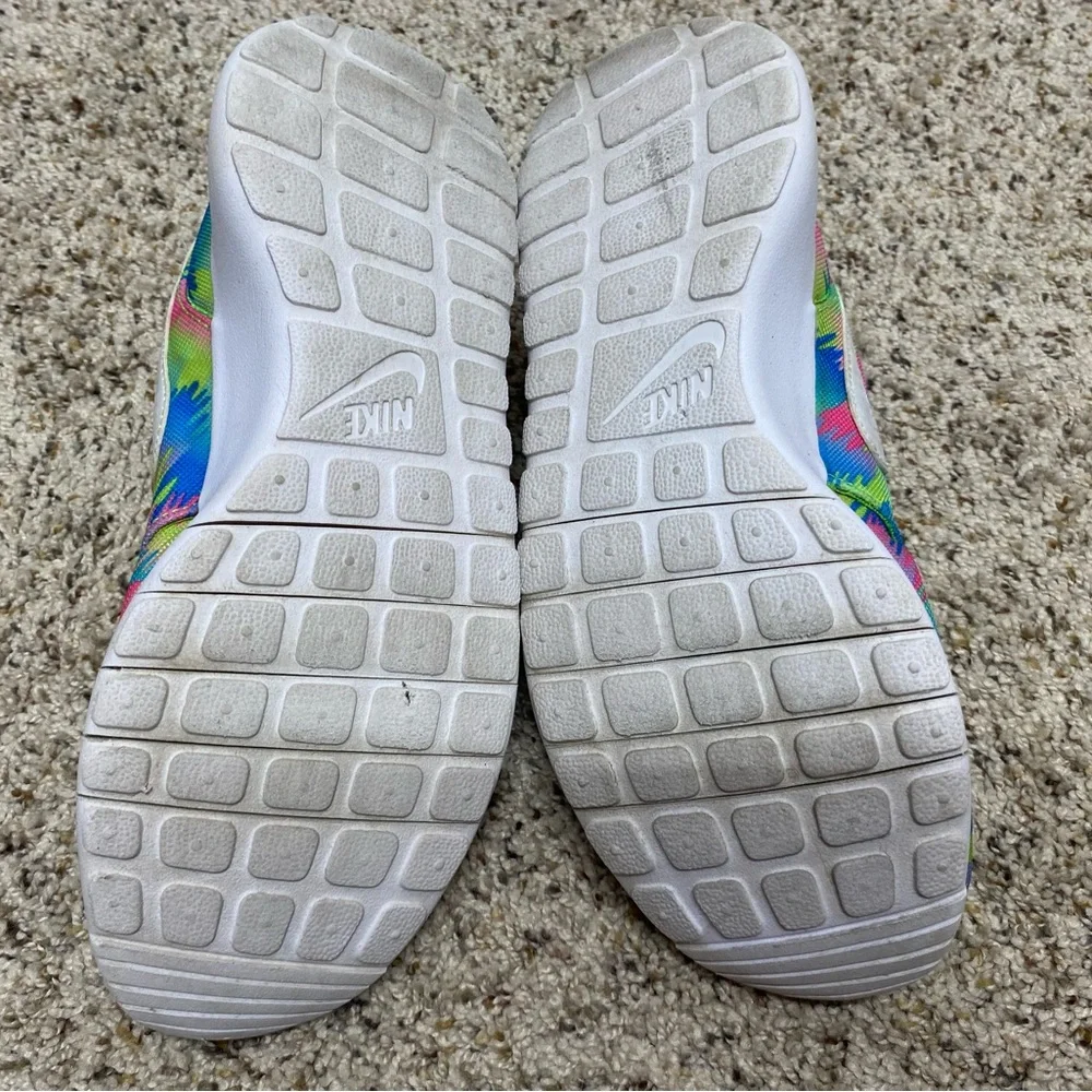 Nike Roshe one print girls 6.5 womens 8 sneakers colorful shoes pink blue green